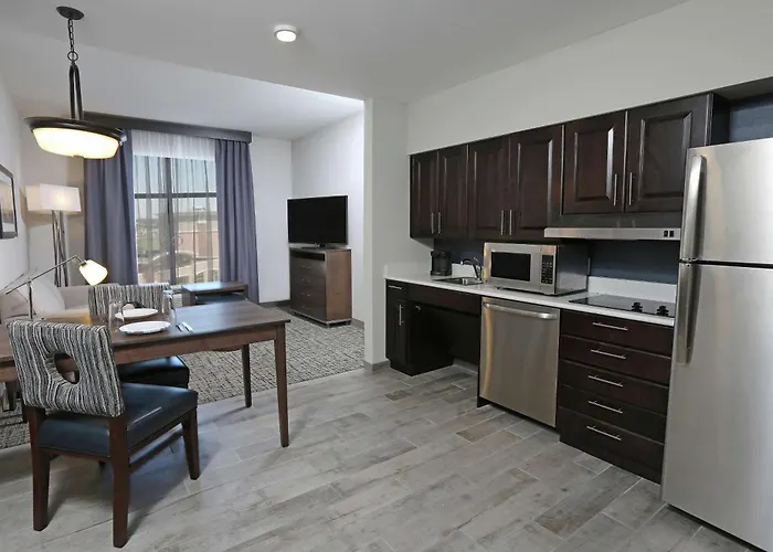 Homewood By Hilton West Fargo/sanford Medical Center Hotel