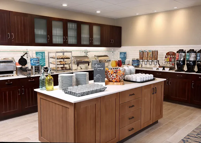 Homewood By Hilton West Fargo/sanford Medical Center Hotel Fargo