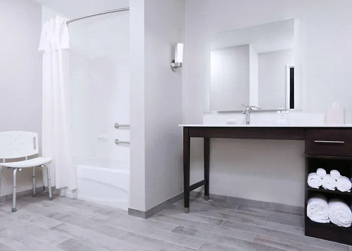 Hotel Homewood By Hilton West Fargo/sanford Medical Center